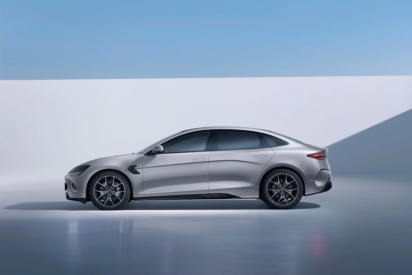 BYD SEAL 2026 foto exterior estática lateral