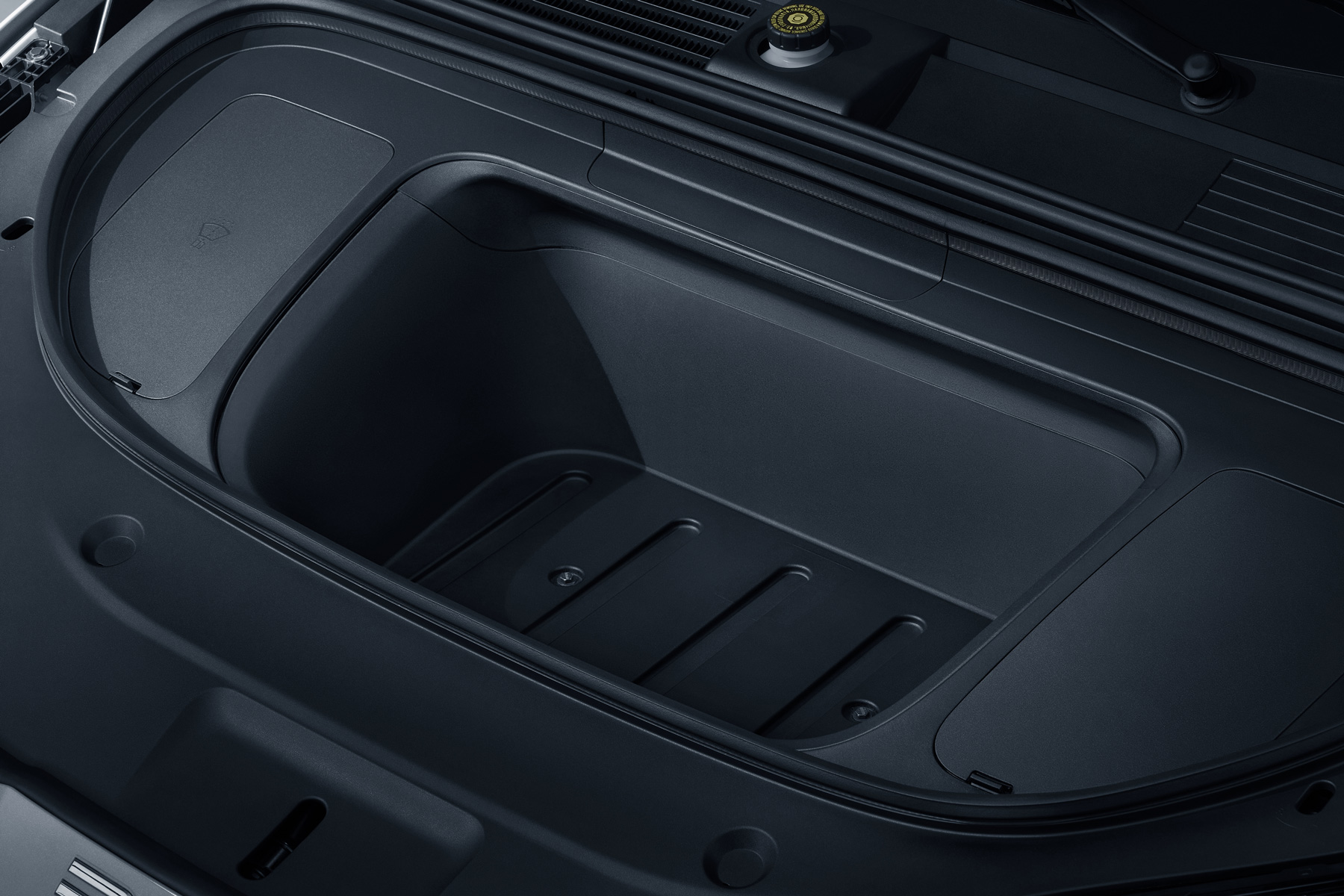 BYD SEAL 2026 foto maleta delantera