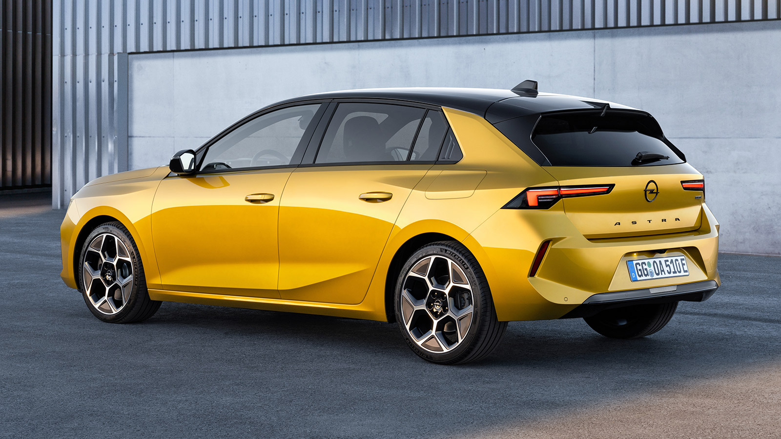 Comparativa Opel Astra vs SEAT León