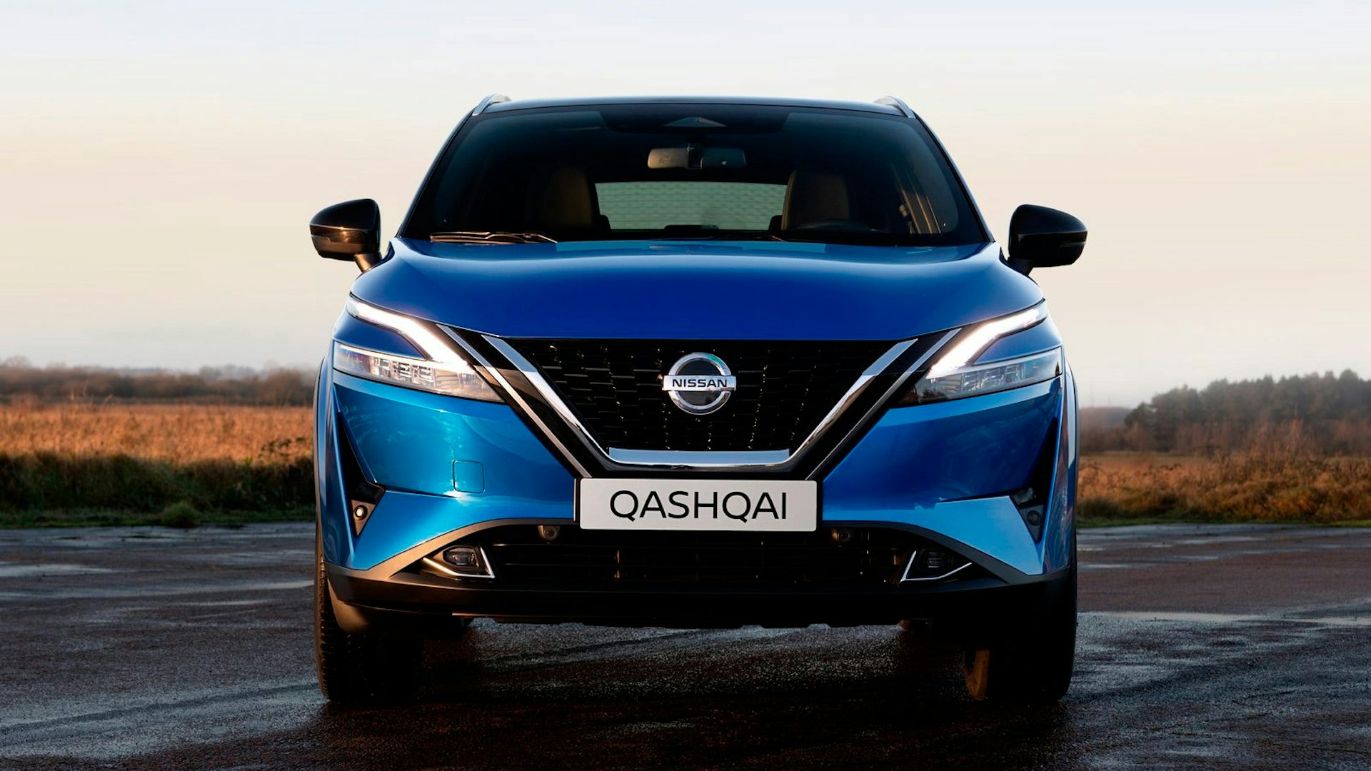 Comparativa entre Nissan Qashqai vs Nissan XTrail carwow carwow Comparativa entre Nissan Qashqai vs Nissan XTrail carwow carwow