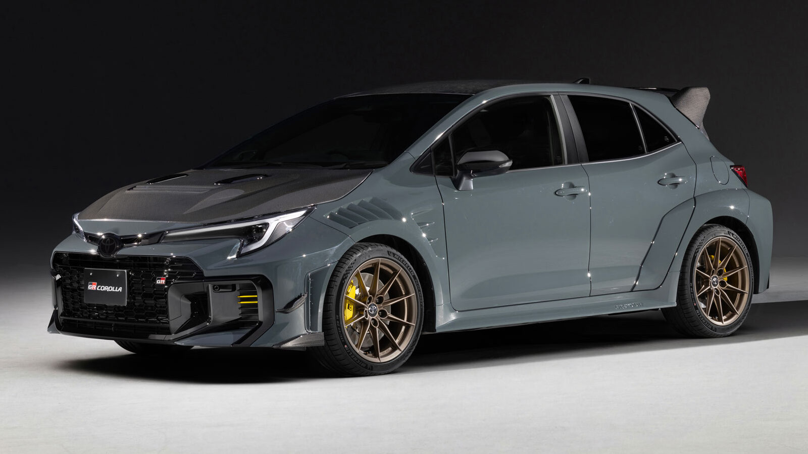 Toyota GRMN Corolla foto exterior