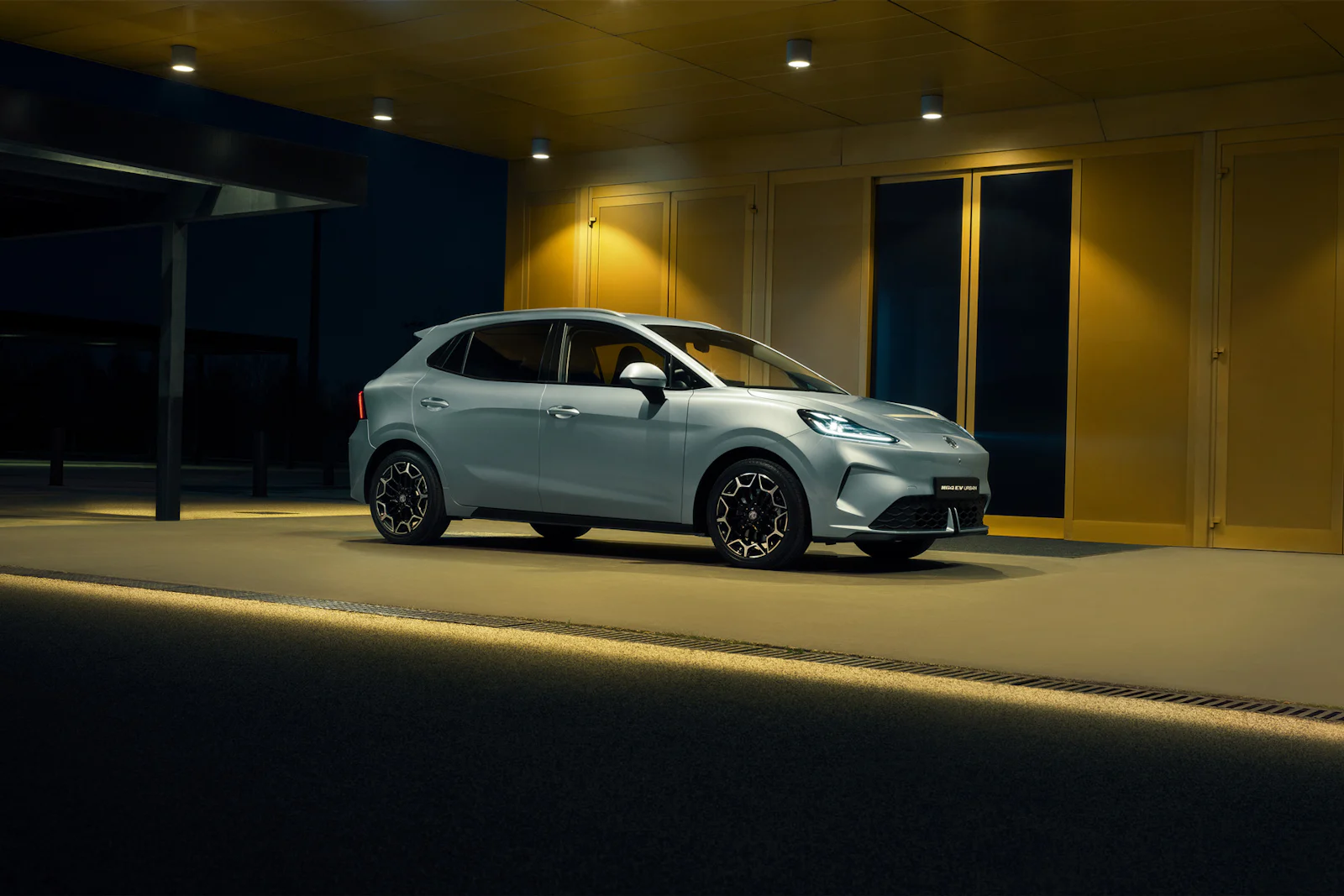 MG4 Urban foto exterior estática