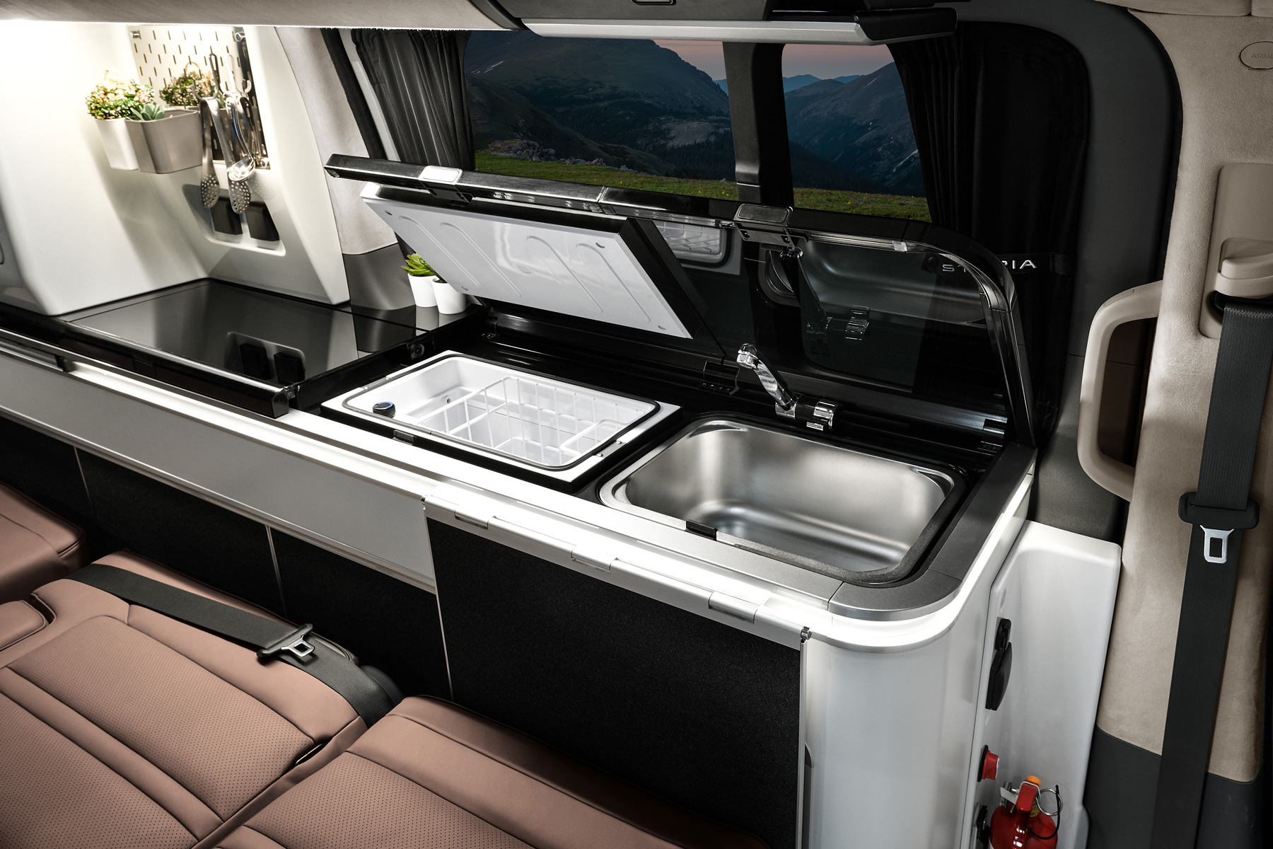 Hyundai Staria Concept Camper cocina interior