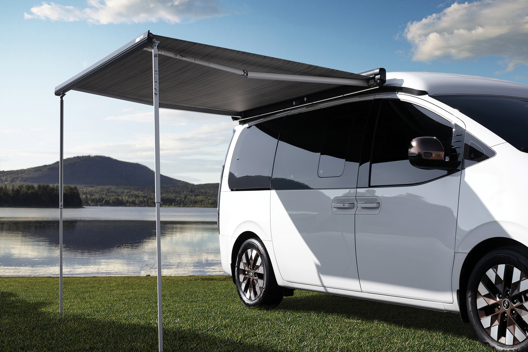 Hyundai Staria Concept Camper