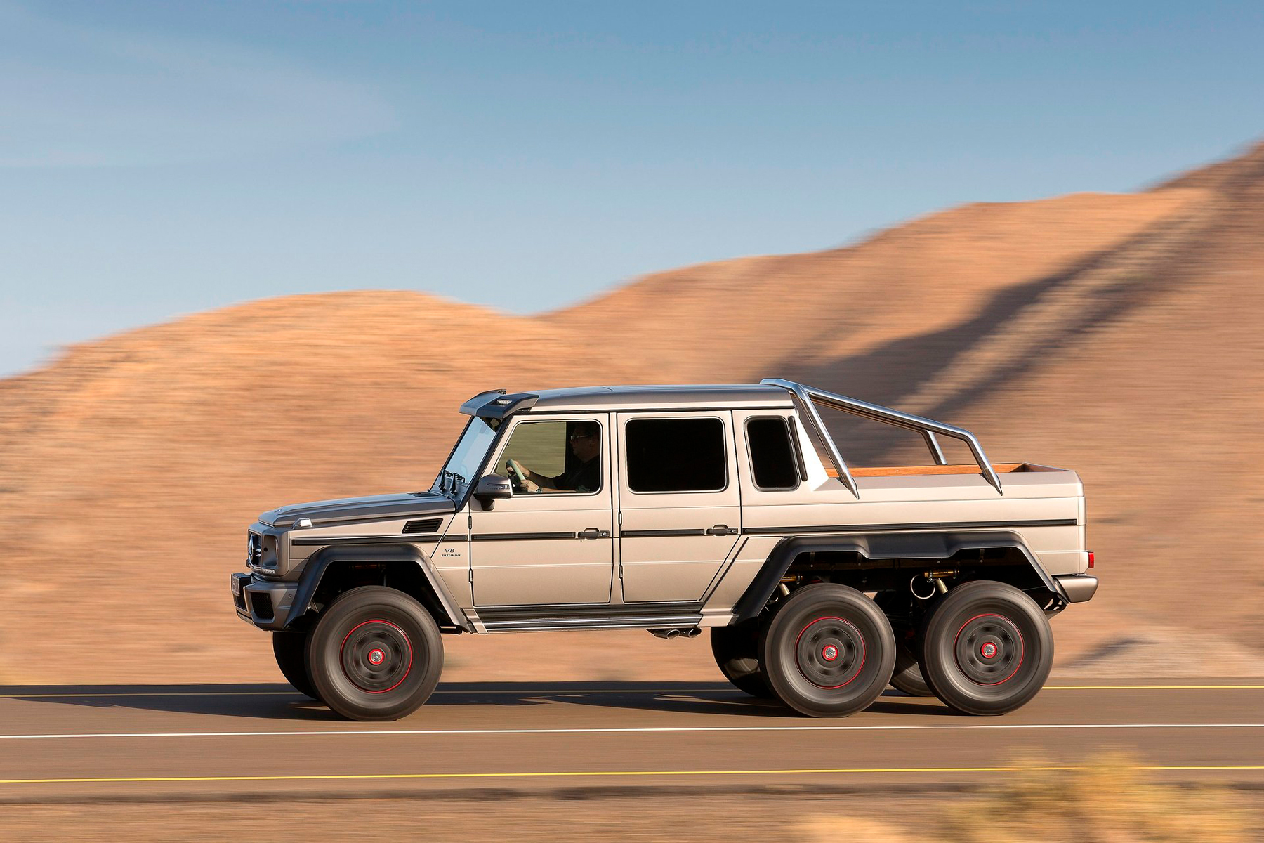 Mercedes Benz G63 6x6