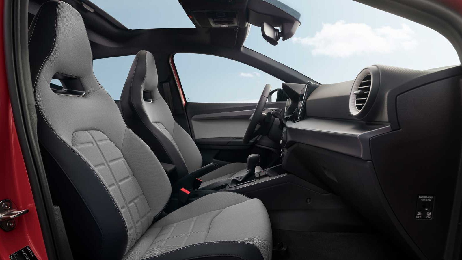 Nuevo SEAT Ibiza 2026 fotos interior asientos