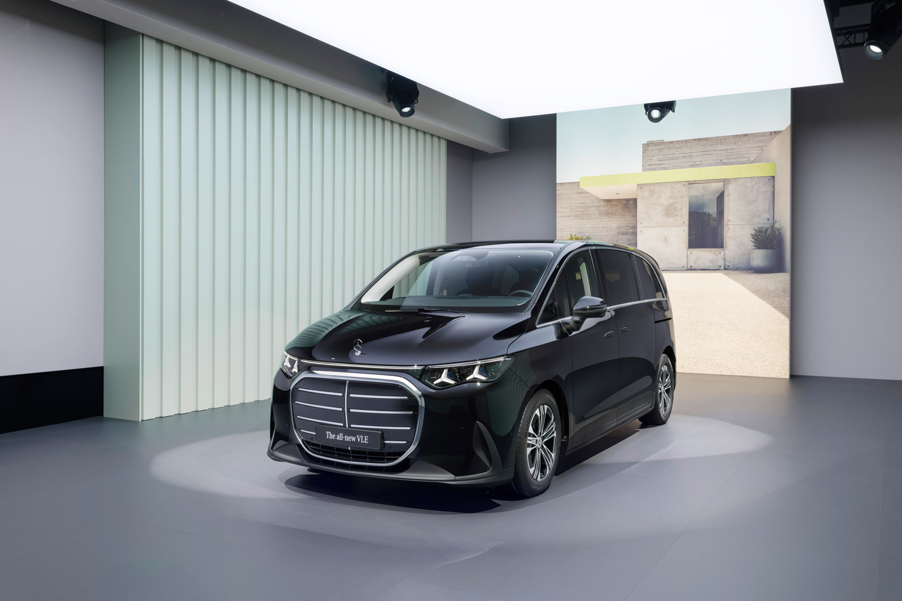 Nuevo Mercedes VLE foto exterior estática