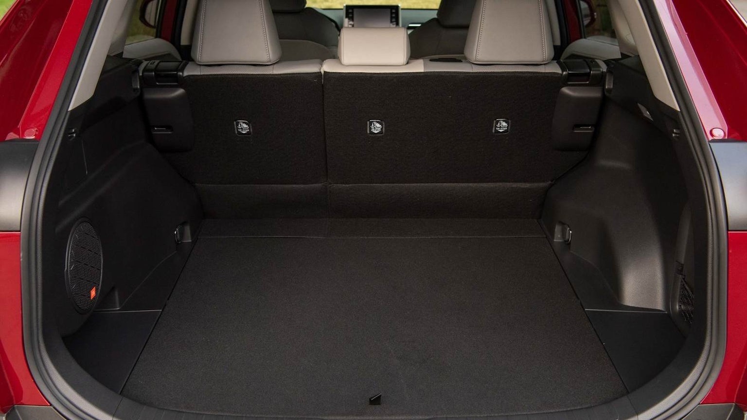Medidas y maletero del Toyota RAV4 carwow