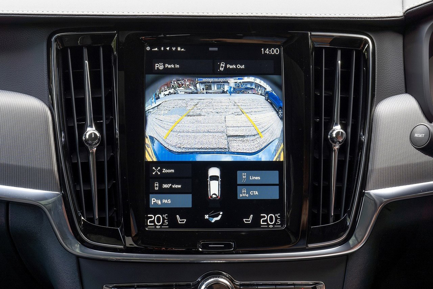 Volvo V90 foto interior pantalla