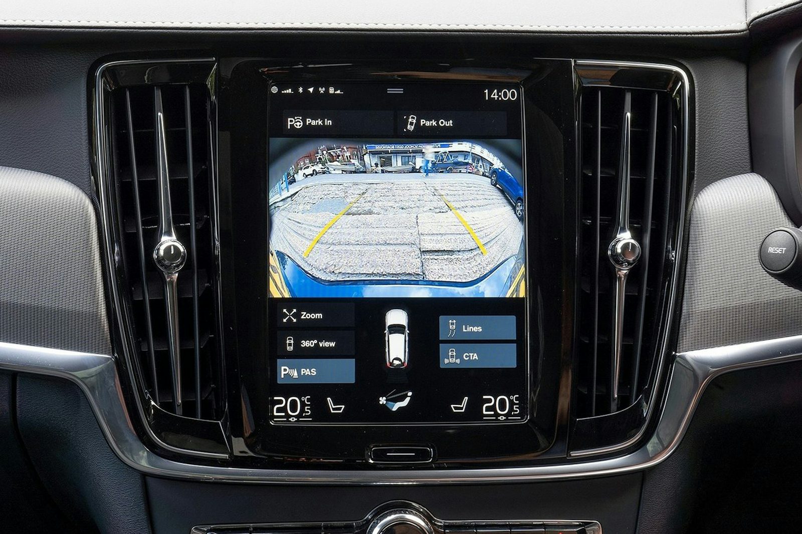 Volvo V90 foto interior pantalla