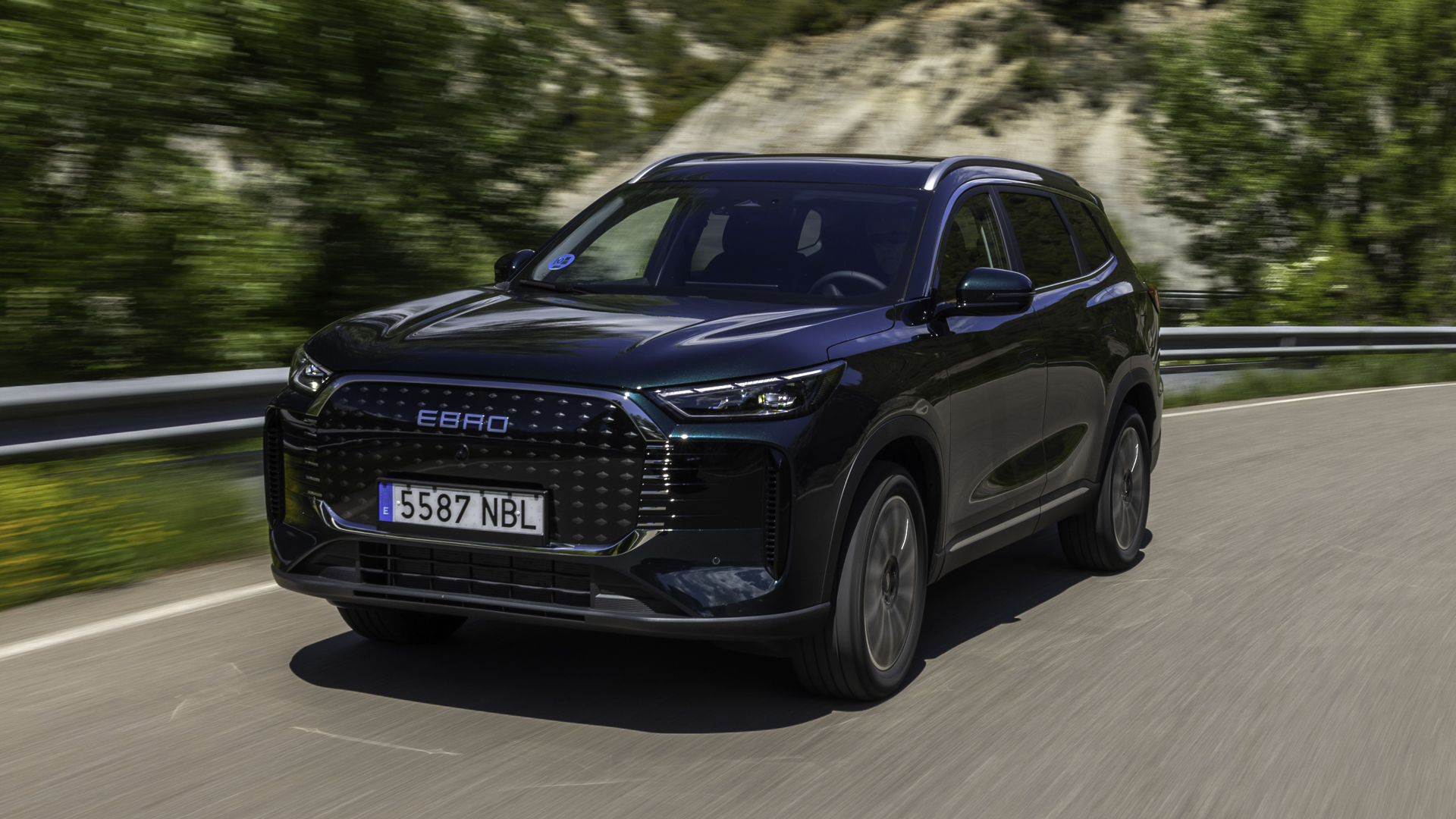 comparativa byd seal u dm-i vs ebro s800 phev