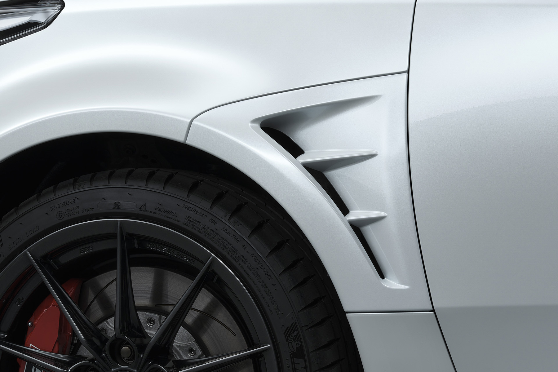 Toyota GR Yaris 2026 detalle lateral exterior