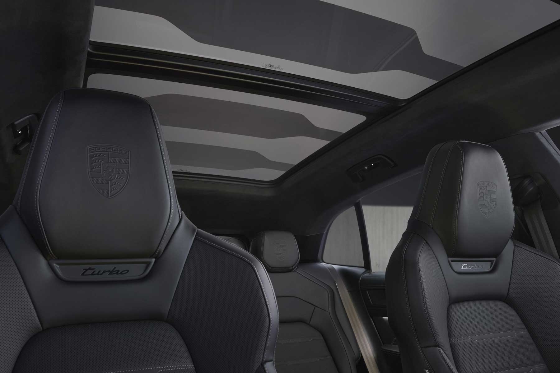 Porsche Cayenne Electric foto interior