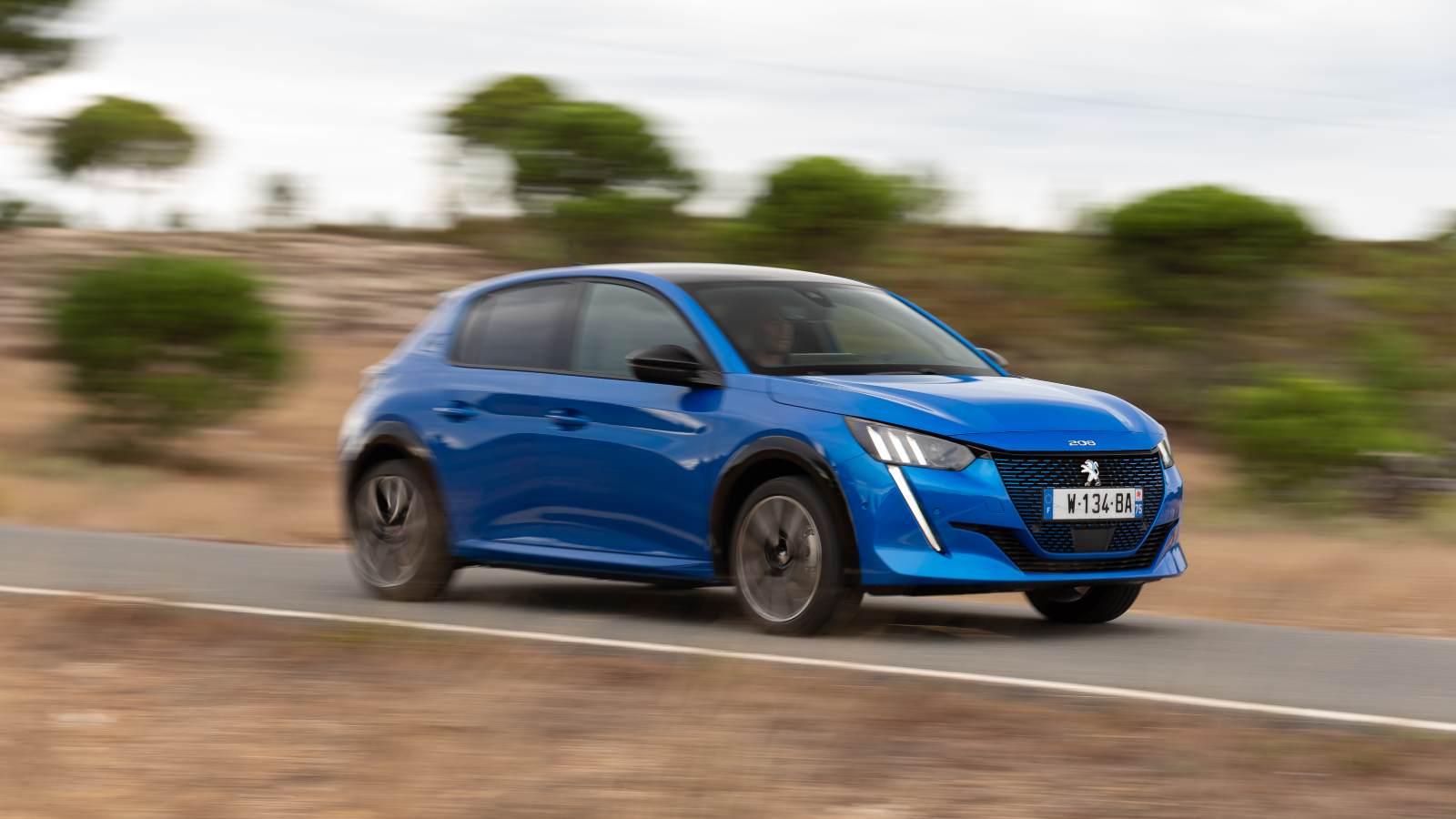 Guía de colores y precios del Peugeot 208 carwow